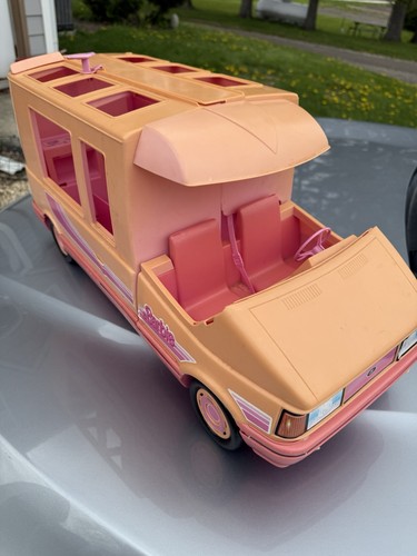 Vintage barbie camper 1988 - camper,